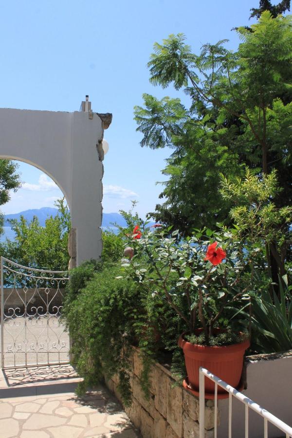 Apartments By The Sea Brist, Makarska - 505 Podaca Eksteriør bilde