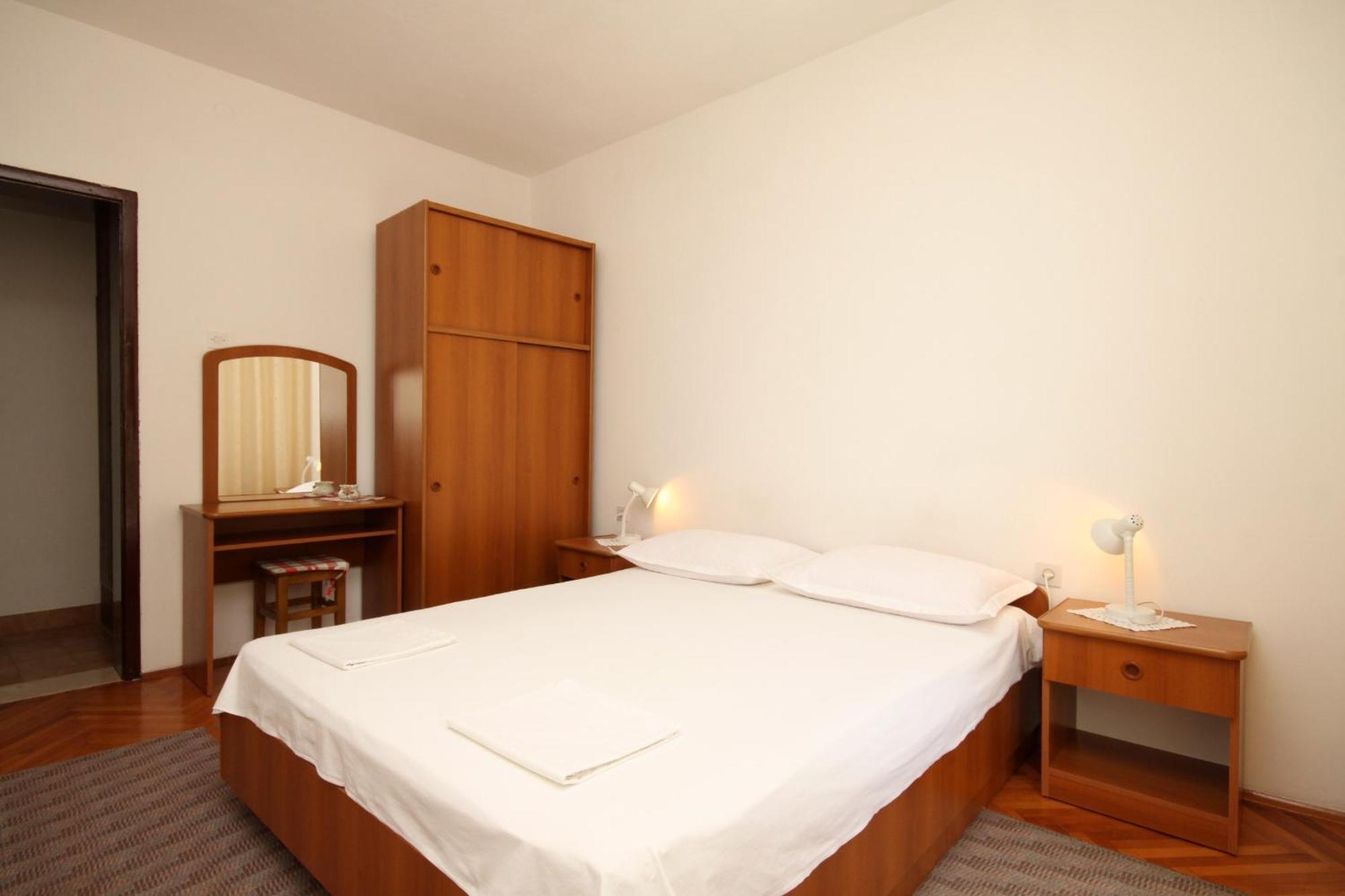 Apartments By The Sea Brist, Makarska - 505 Podaca Rom bilde
